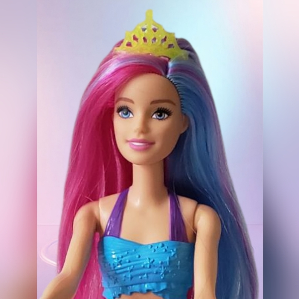 Barbie Dremtopia Mermaid Colorful Fashion Doll With Pink and Blue Hair. 12 inch.